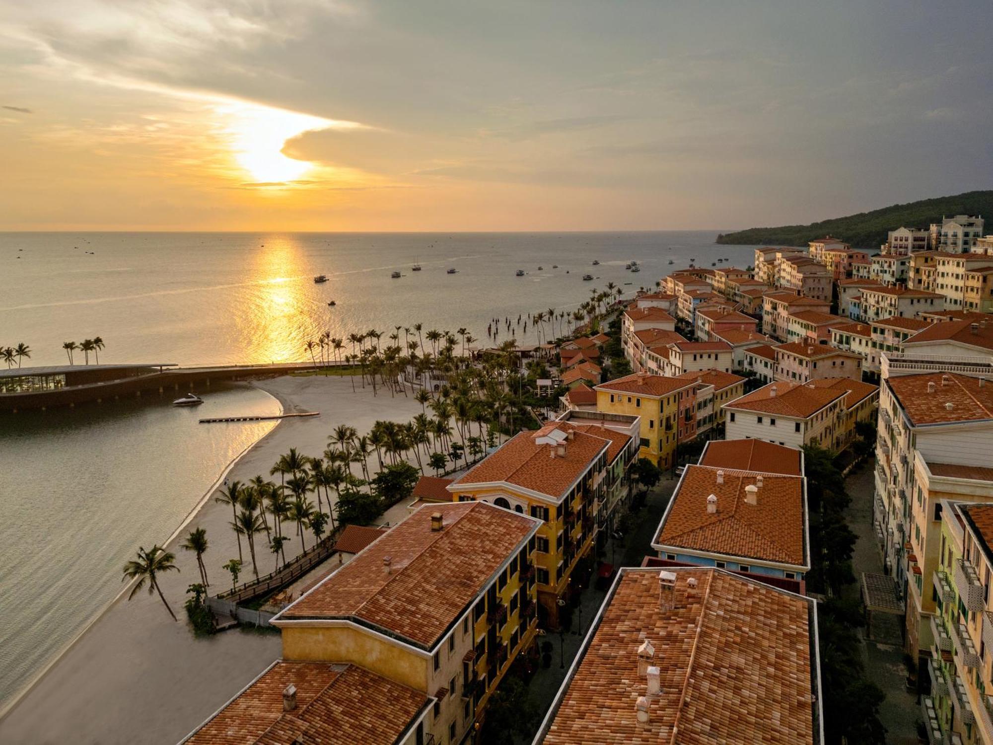 Venice Hotel Phu Quoc - Free Airport Shuttle & Sunset Town Tour Exteriör bild