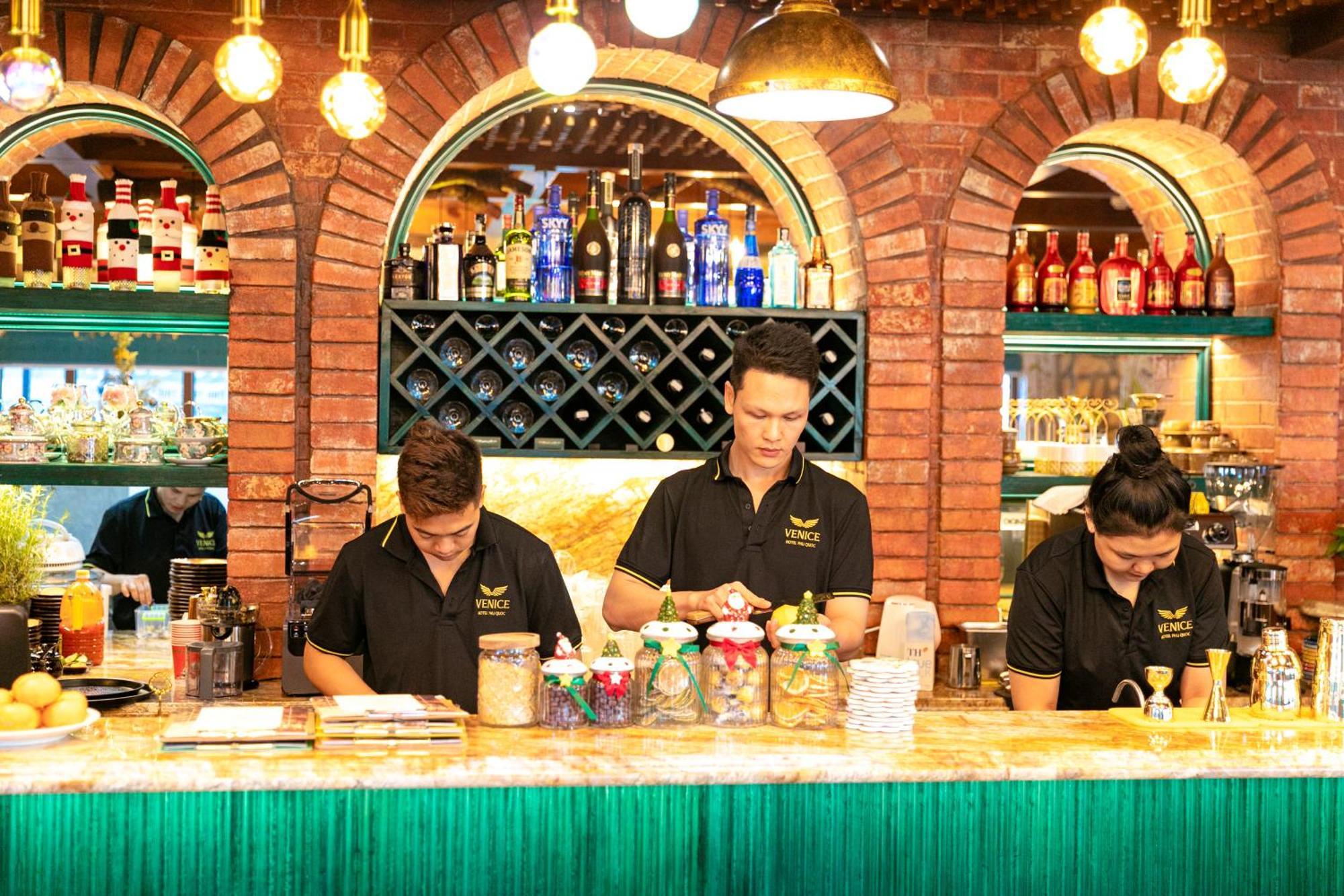 Venice Hotel Phu Quoc - Free Airport Shuttle & Sunset Town Tour Exteriör bild