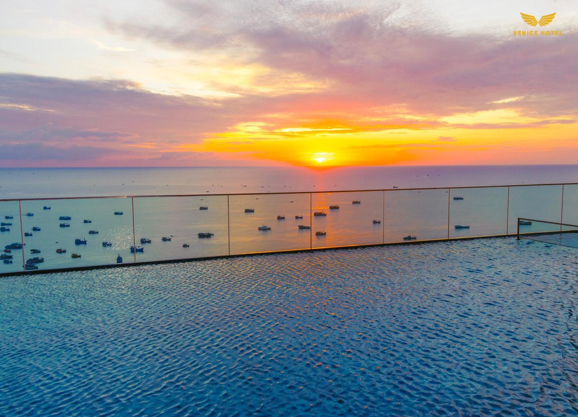 Venice Hotel Phu Quoc - Free Airport Shuttle & Sunset Town Tour Exteriör bild